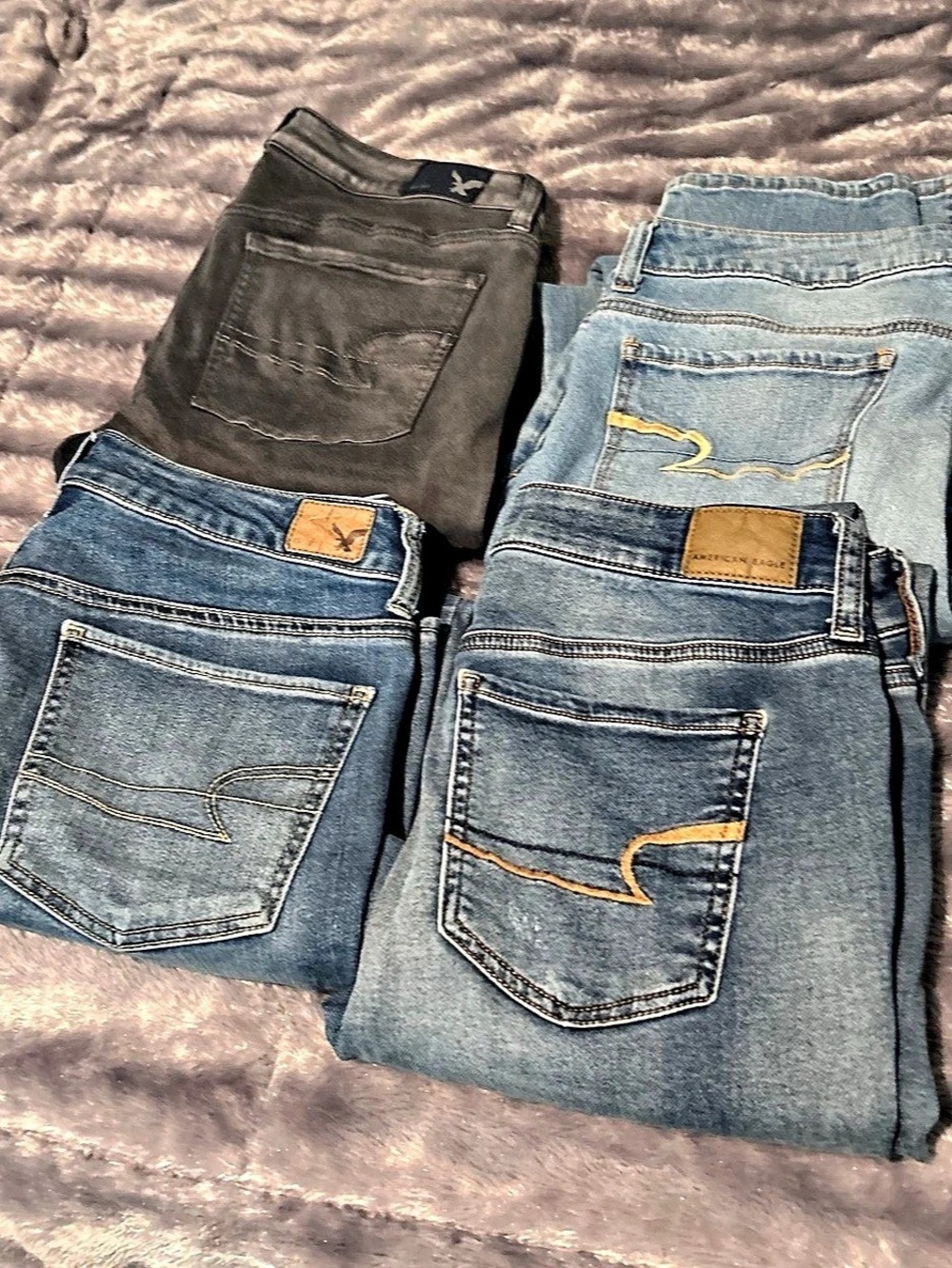 Lot of 4 pair of American Eagle Women's Skinny Jeans 8L